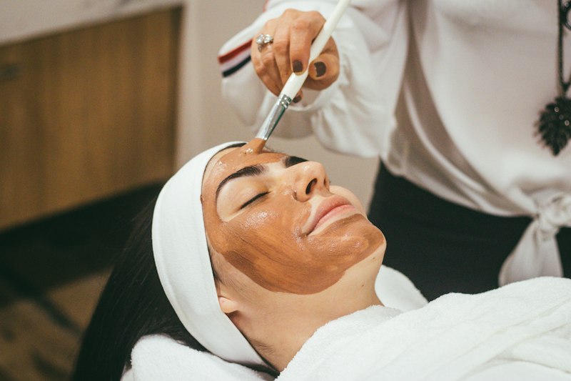 Trị mụn, phục hồi da hư tổn